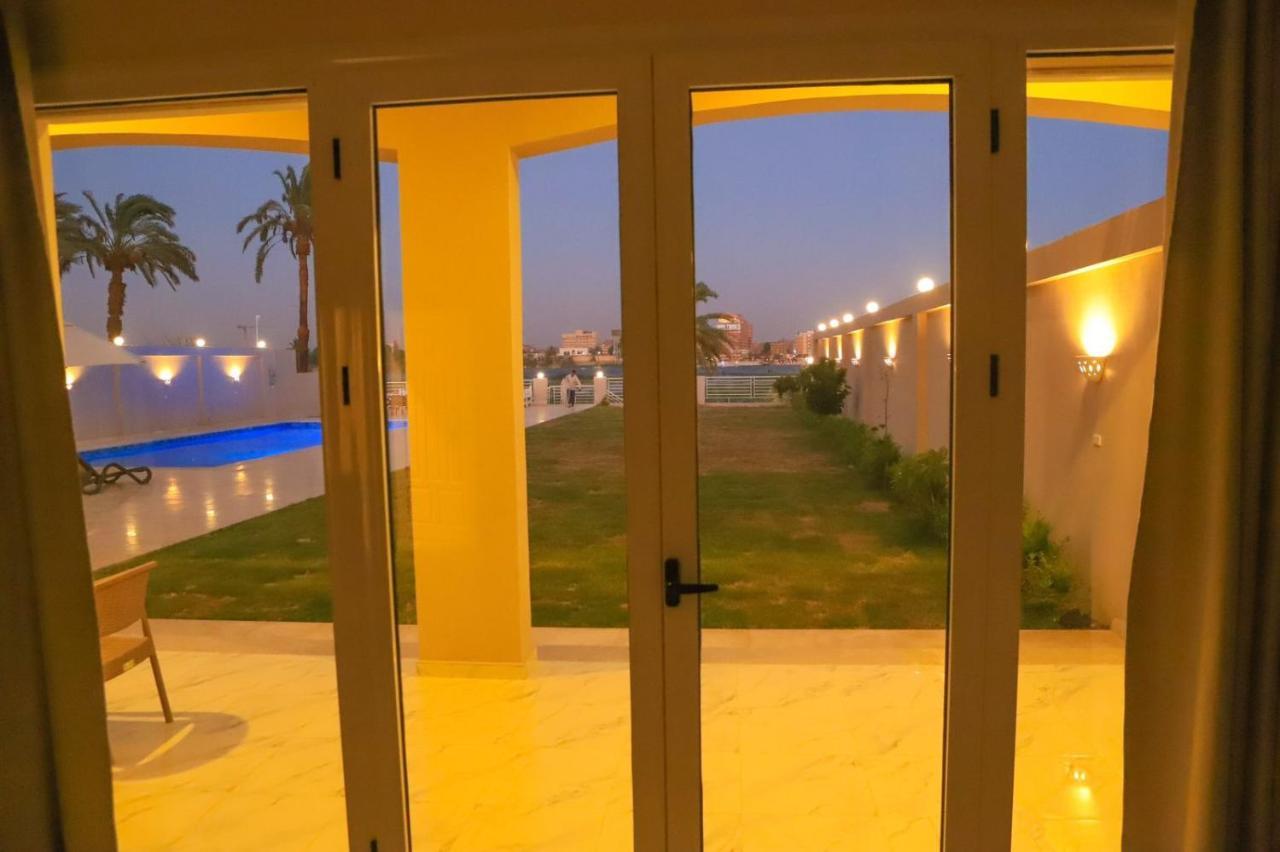 Royal Nile Villa - Pool View Apartment 1 Luxor Bagian luar foto