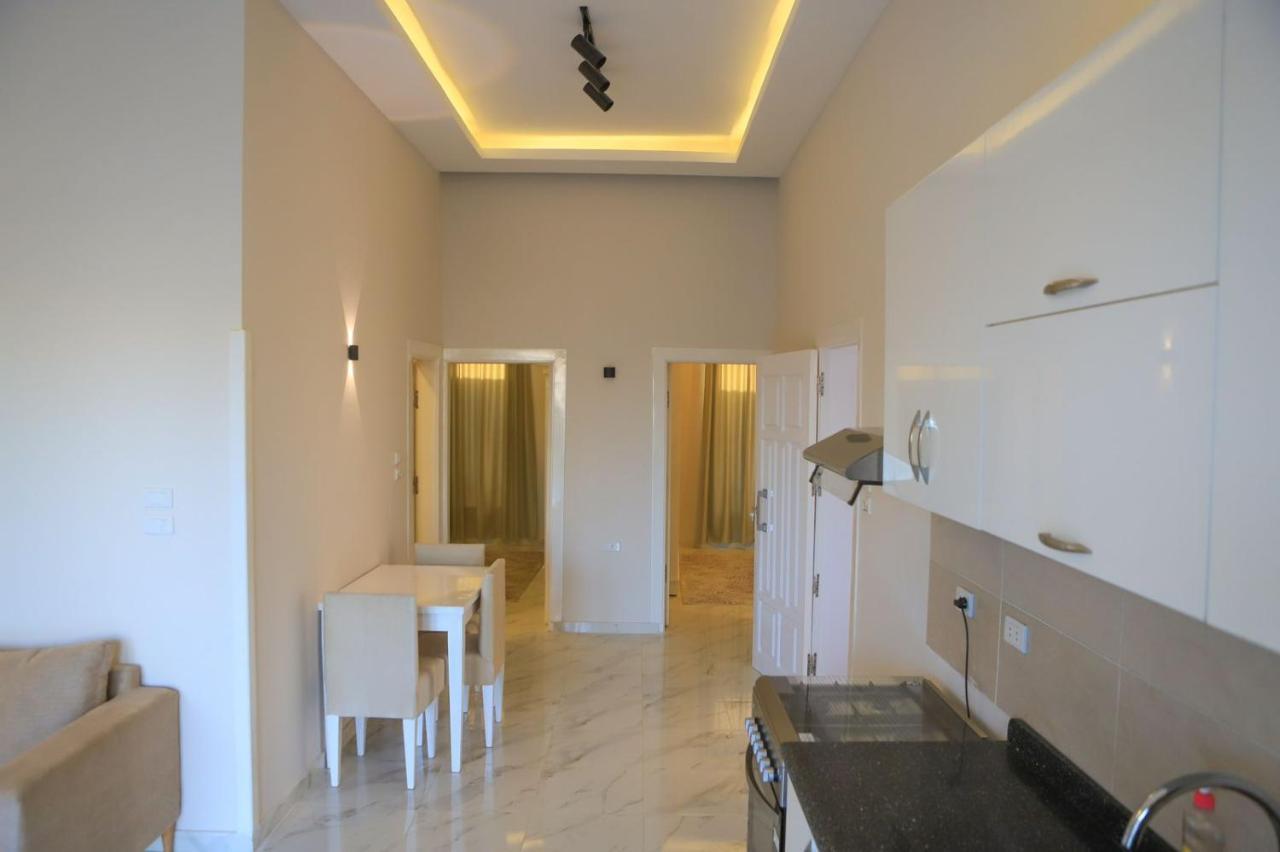 Royal Nile Villa - Pool View Apartment 1 Luxor Bagian luar foto