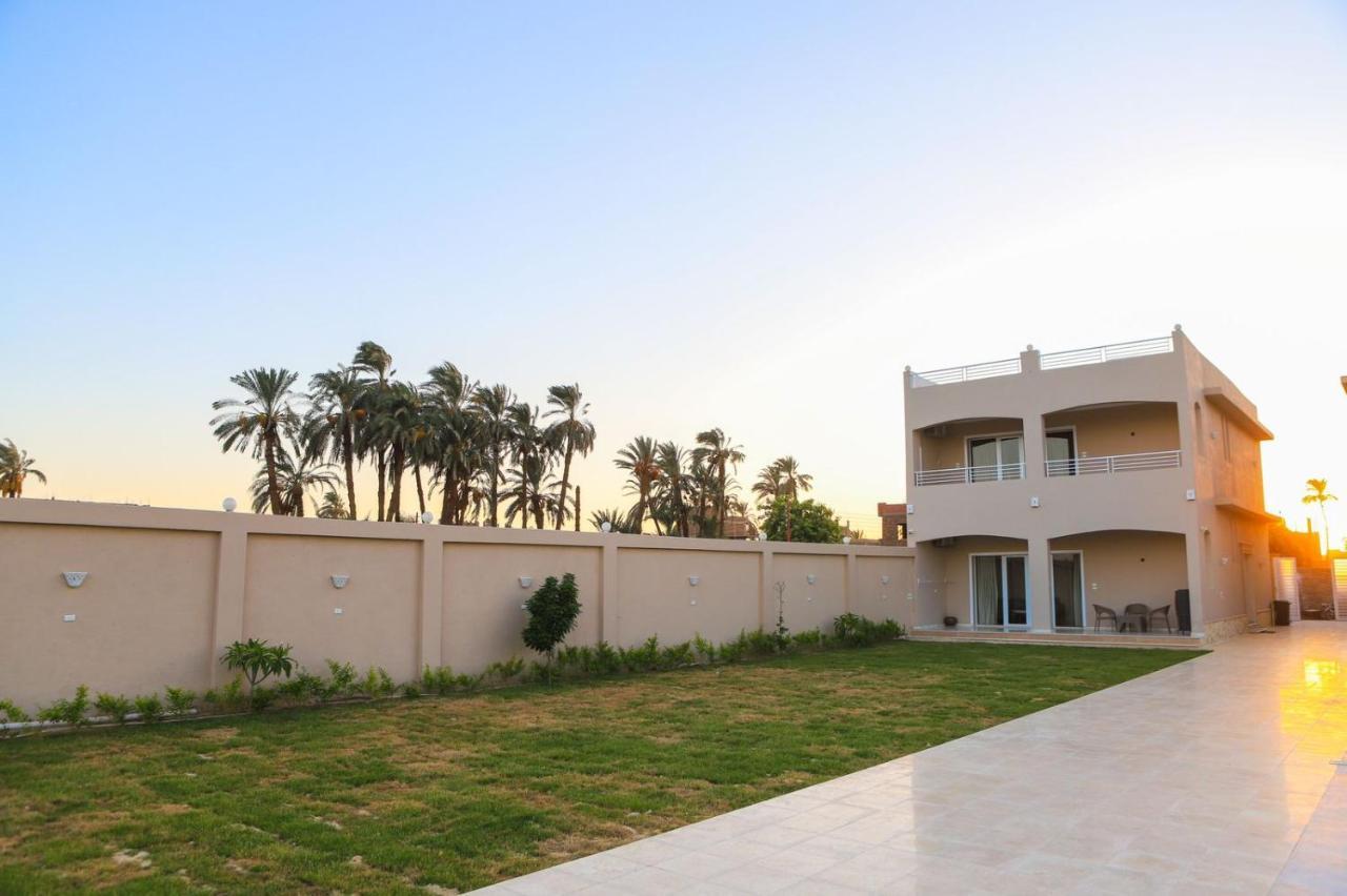 Royal Nile Villa - Pool View Apartment 1 Luxor Bagian luar foto