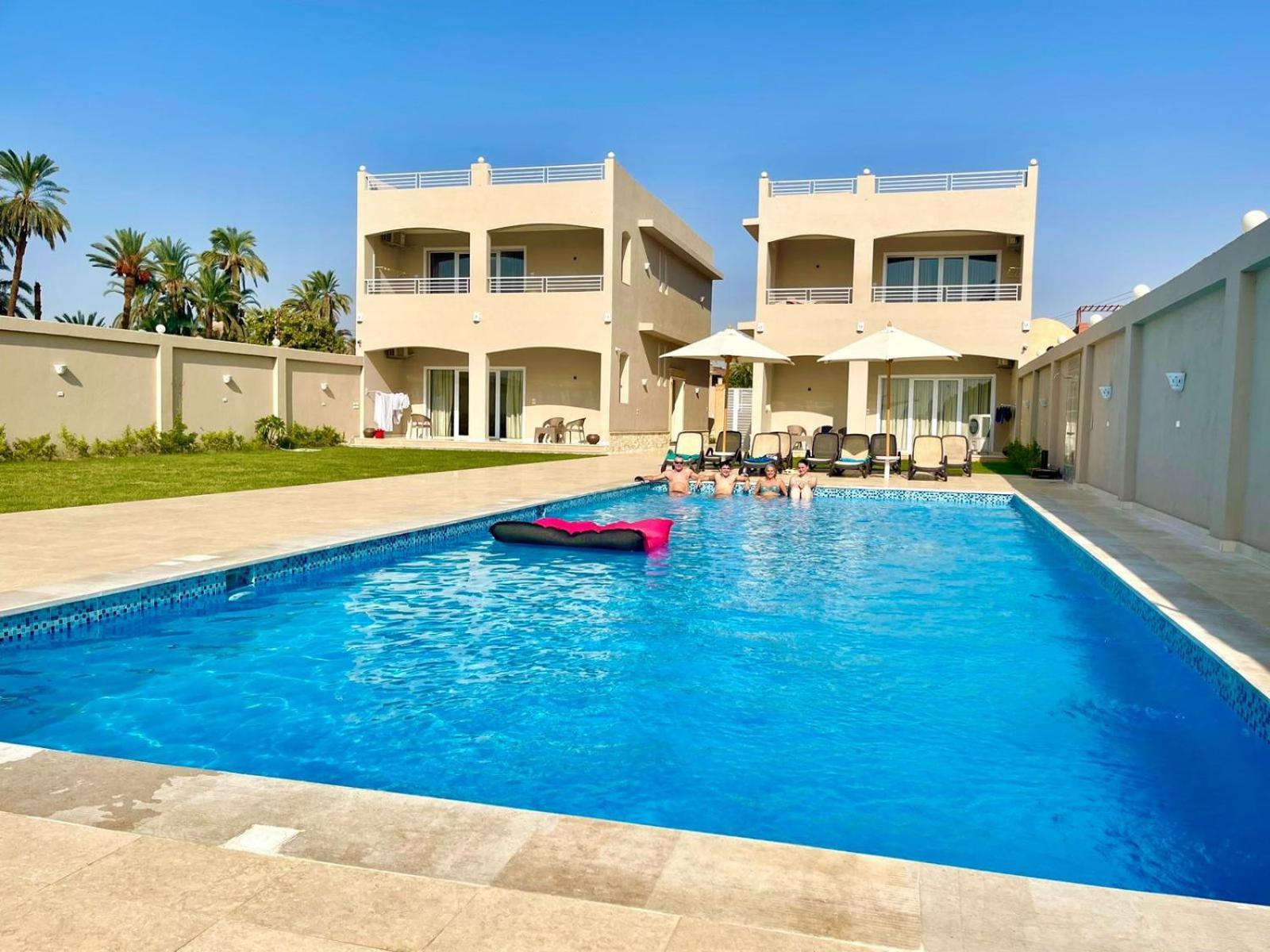 Royal Nile Villa - Pool View Apartment 1 Luxor Bagian luar foto